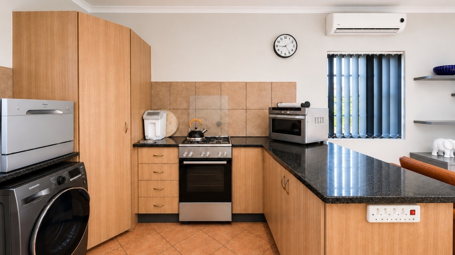 2 Bedroom Property for Sale in The Coves North West